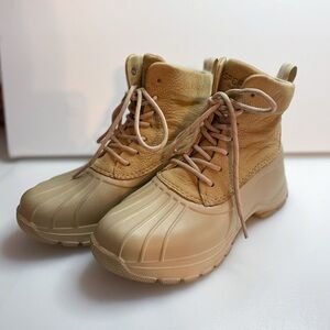 Sperry Duck Float Boots - Sz US 6 women's